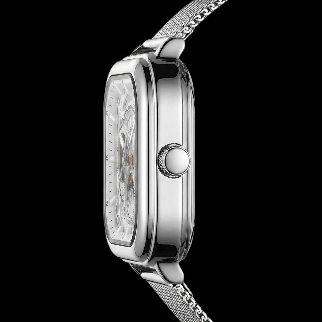 Sleek Side Profile With A Polished Modern Edge